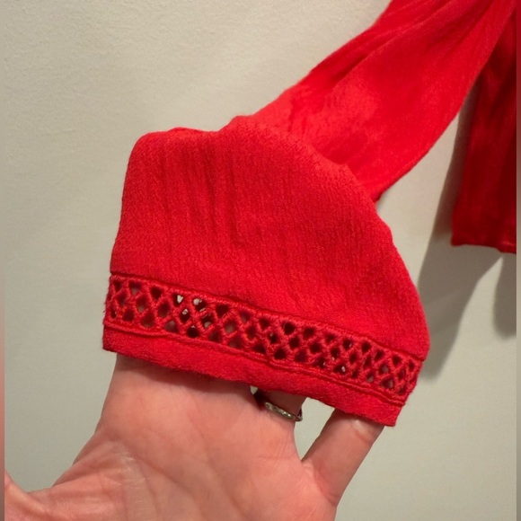 Lovers + Friends Red Rays of Gold Cold Shoulder Off the Shoulder Top size M EUC - Picture 6 of 10